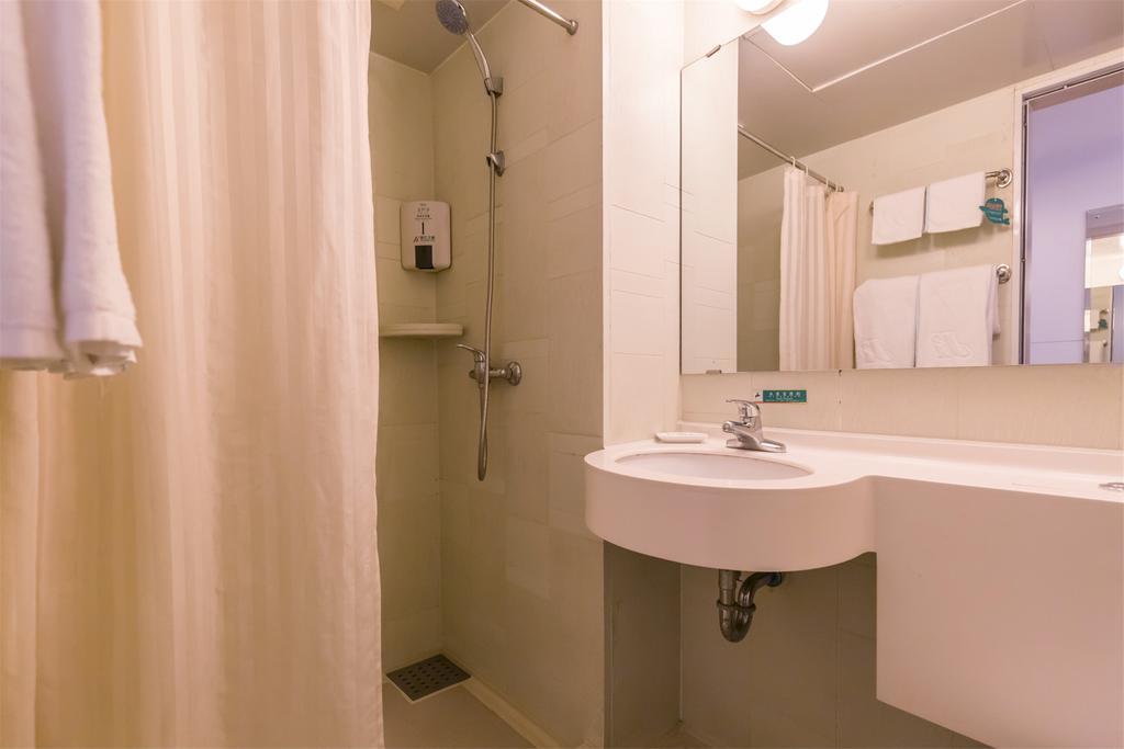 Jingjiang Inn Shanghai Minsheng Road Dış mekan fotoğraf